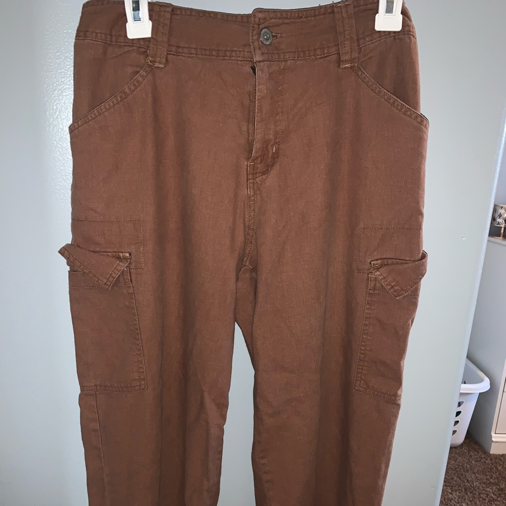loose capris
